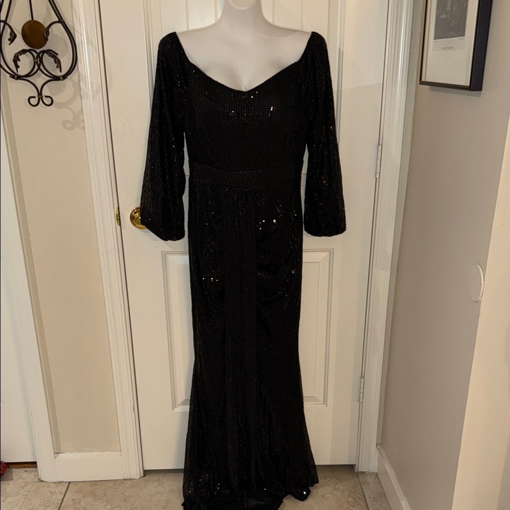 Elegant Black Sequin Long Sleeve Gown
